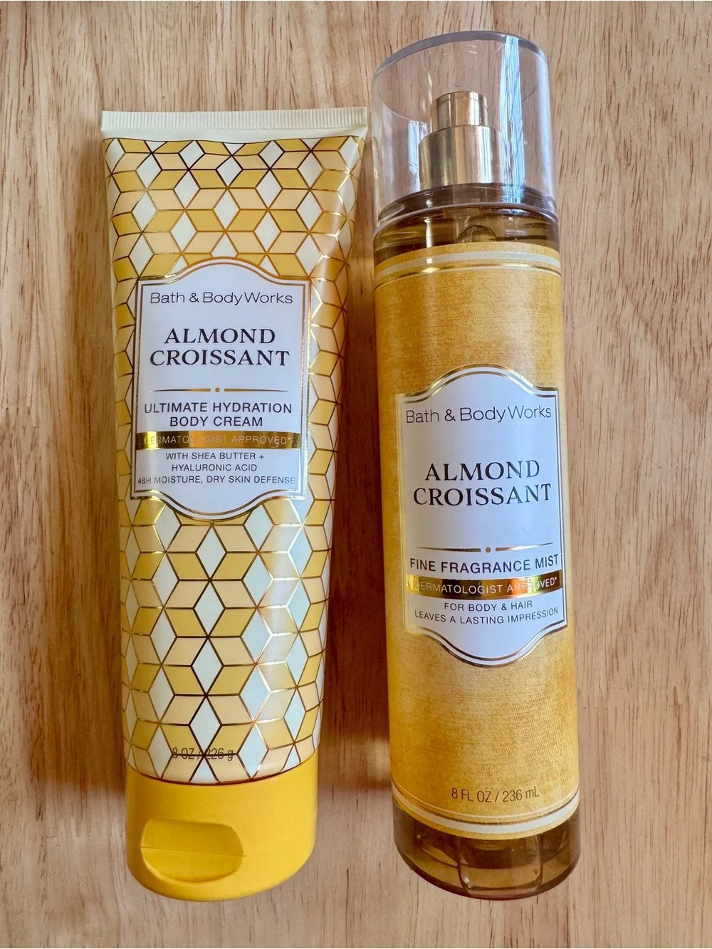 Bath & Body Works Almond Croissant Cream & Mist - Yellow